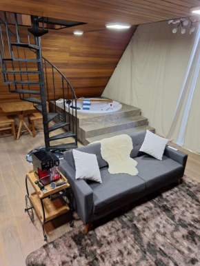 Eros lodge